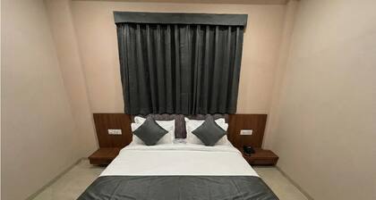 Hotel Pragya Paradise