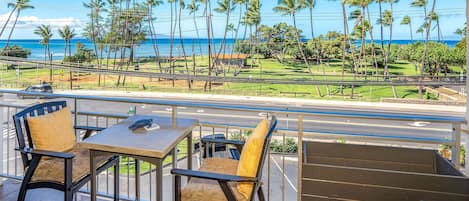 Condo, 1 Queen Bed with Sofa bed, Lanai, Ocean View (Island Surf 304) | Outdoor dining