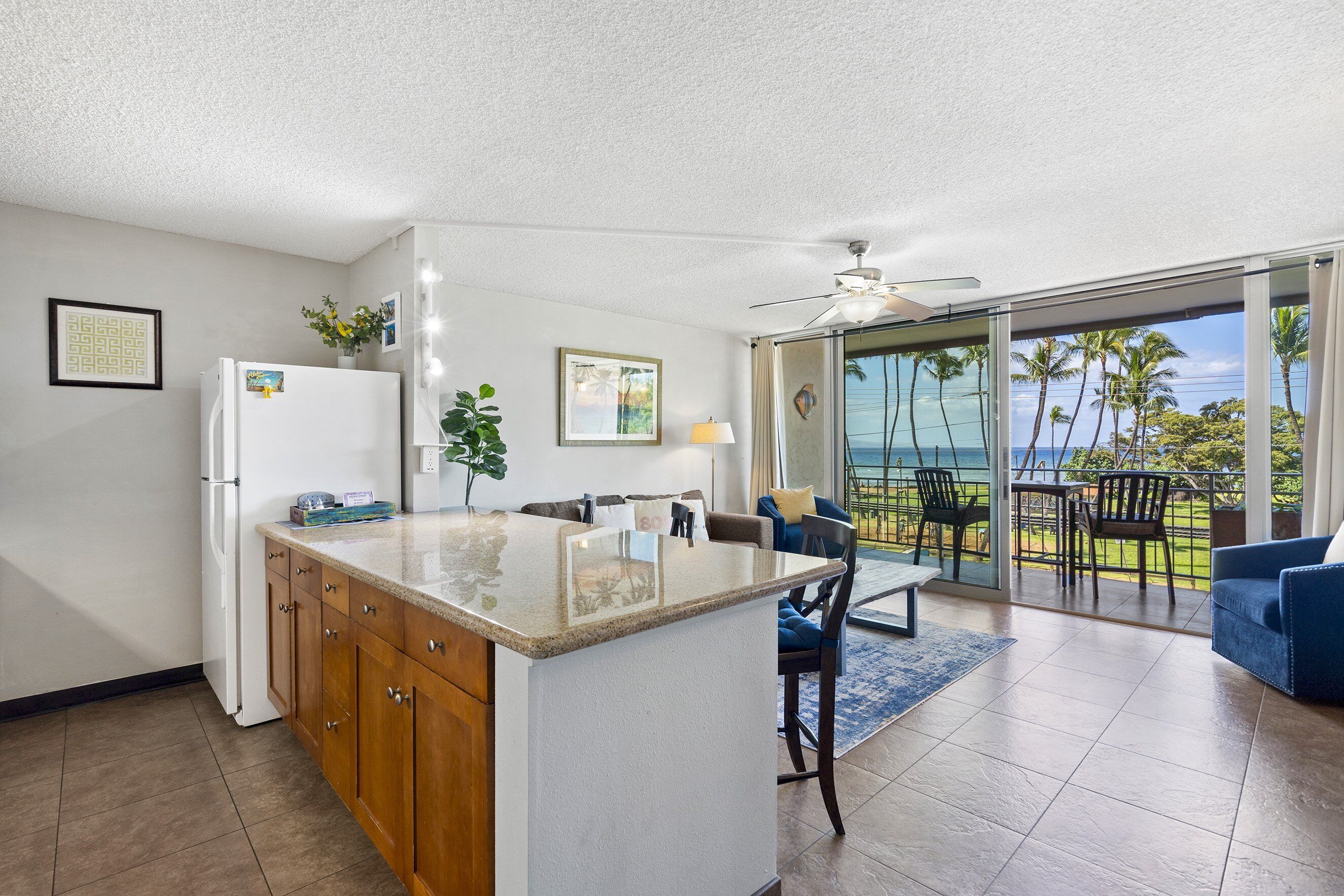 شقة - سرير كبير مع أريكة سرير - بشرفة مسقوفة - بمنظر للمحيط (Island Surf 304) | المنشأة من الداخل