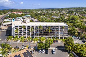 Exterior - Island Surf 304 - Modern Renovation, Must See Ocean View, Cool Split AC, Wi-fi ! (Kihei)