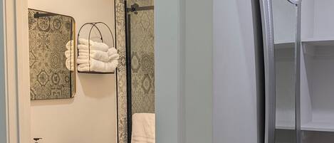 Shower, bidet, towels, soap