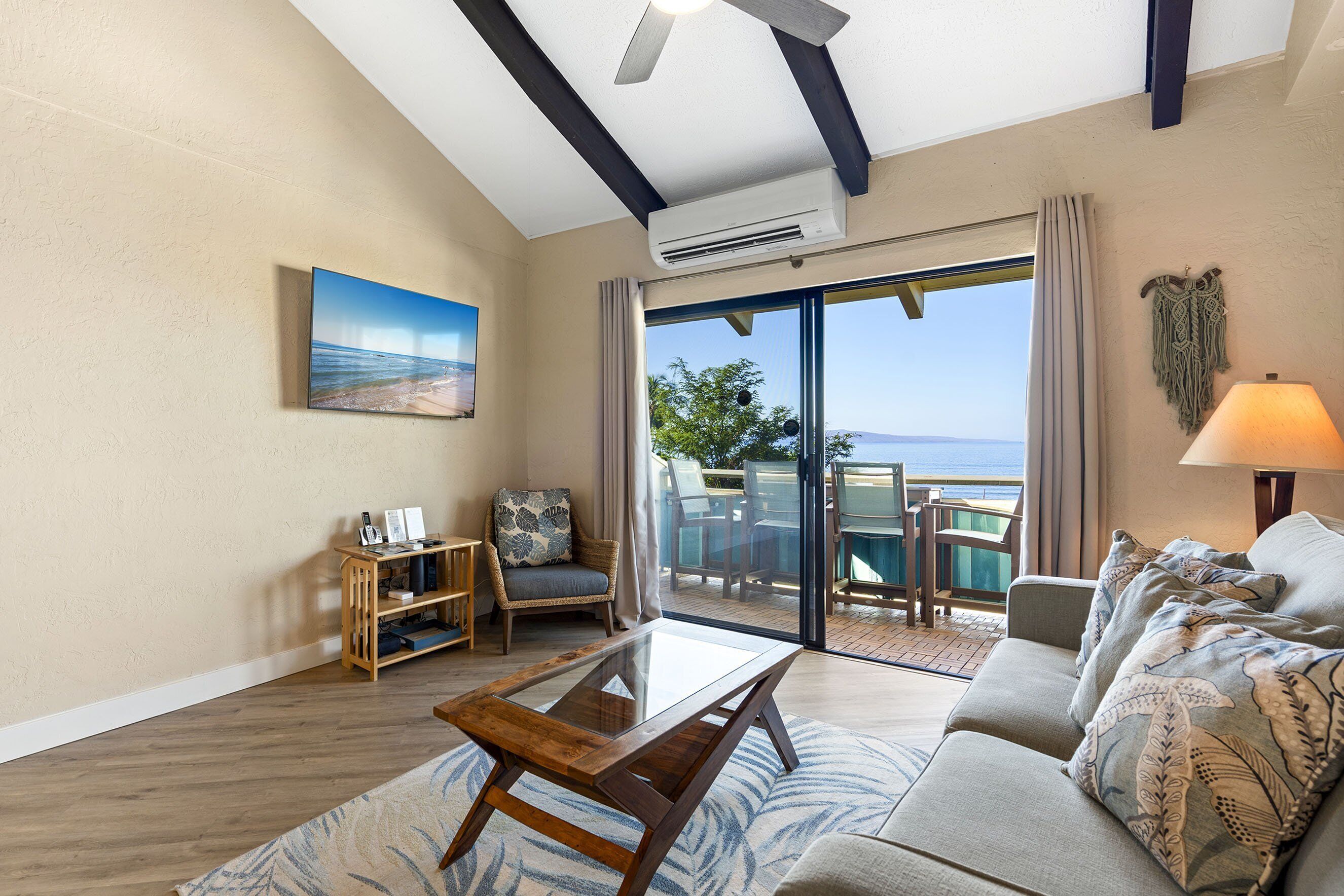 Condo, 1 King Bed with Sofa bed, Lanai, Ocean View (Shores of Maui 215) | Living area