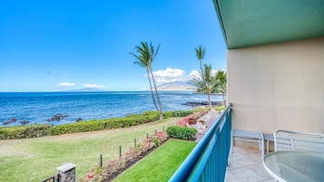 公寓式客房, 1 张特大床和 1 张沙发床, 外廊, 海洋景观 (Punahoa Beach 201) | 住宿场地