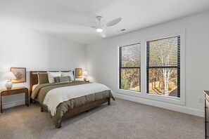 Reisekinderbett, kostenloses WLAN, Bettwäsche