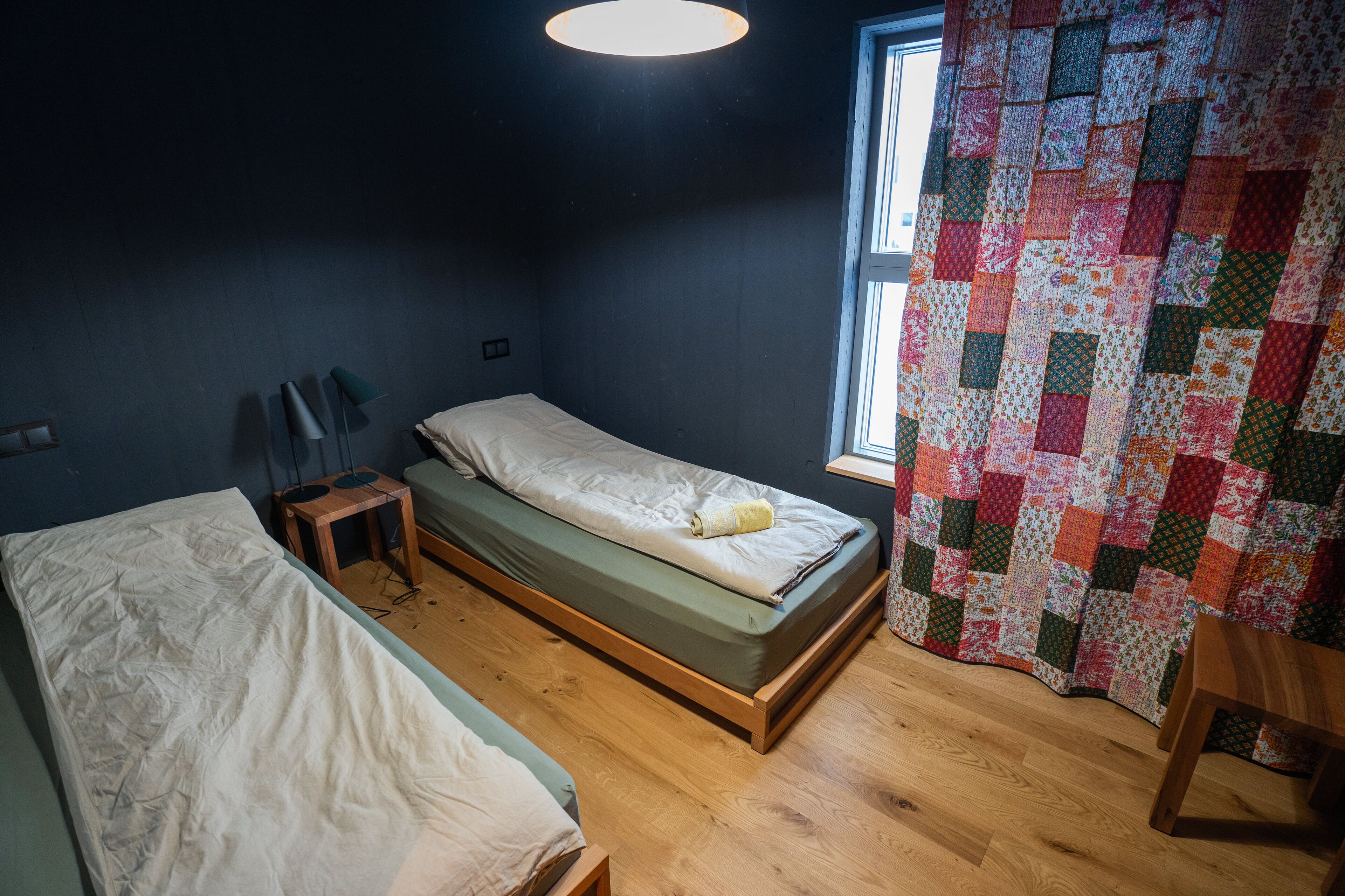 Free WiFi, bed sheets, wheelchair access