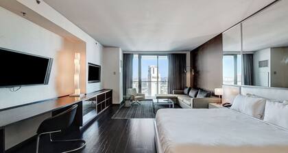 Palms Place - Strip View - High floor