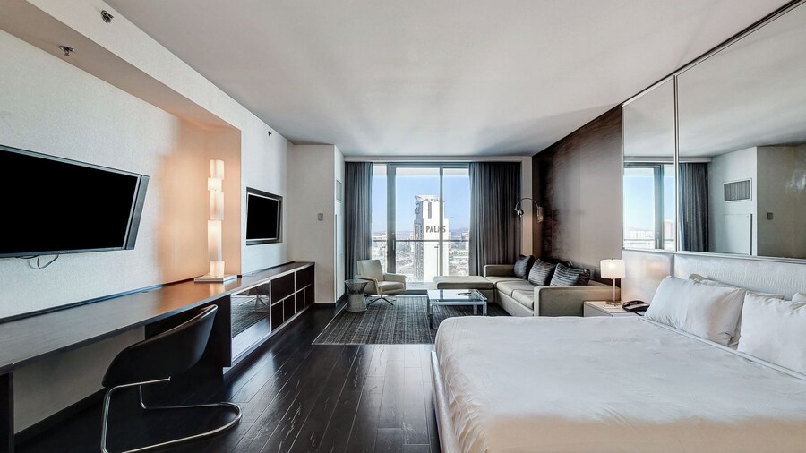Palms Place - Strip View - High floor