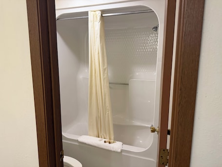 Bathroom. Sagebrush Inn