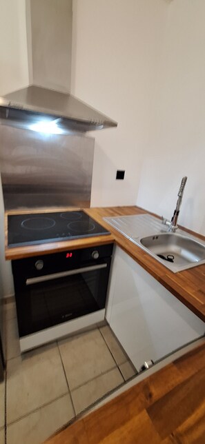 Private kitchen - Apartment T2 Fort-de-France quiet residential area. (Fort-de-France)