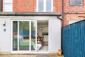 Exterior detail - Entire guest suite in South Yorkshire, United Kingdom (Sheffield)