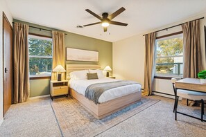 4 bedrooms, desk, iron/ironing board, free WiFi - Spacious Retreat in Toledo Home with Hot Tub, Game Room & Firepit (Toledo)
