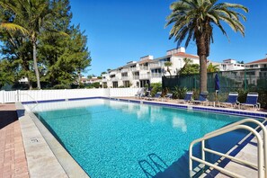 A heated pool - Tennis Beach Resort - Club Longboat (Longboat Key)