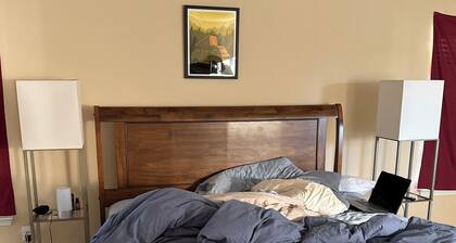 Spacious 4-bedroom house in fantastic Marietta with AC