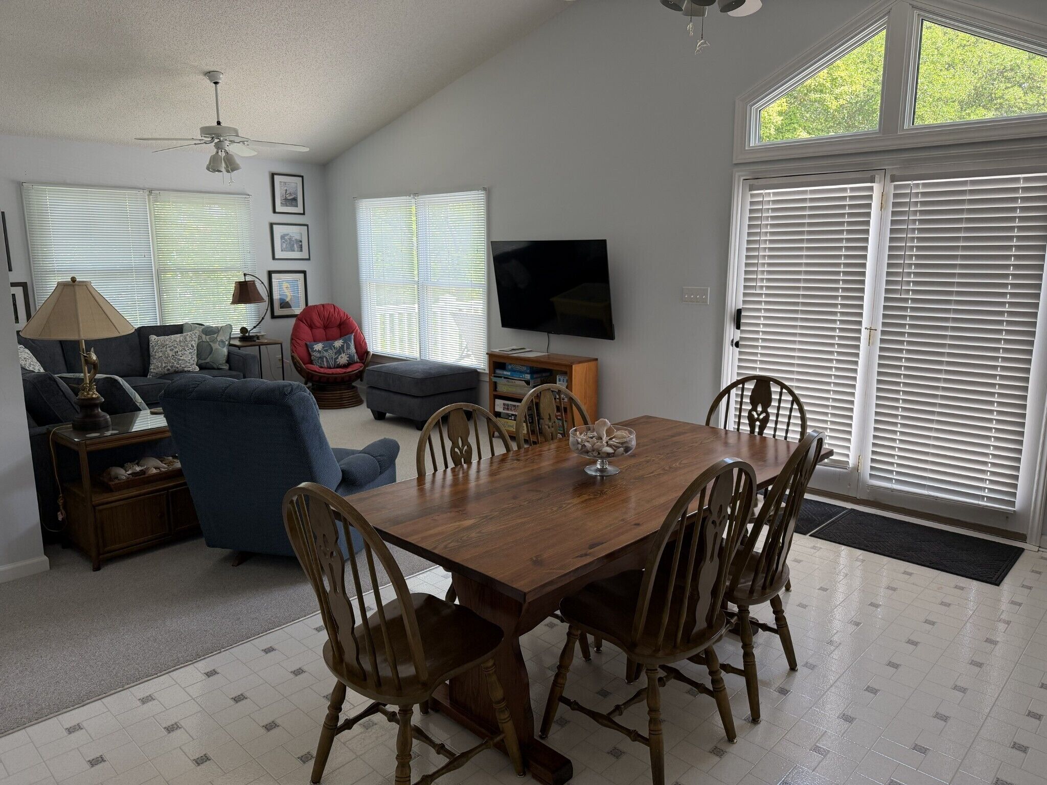 Oceanside, 5 Min Walkable 3br, 2ba Off-season Retreat - 翡翠島