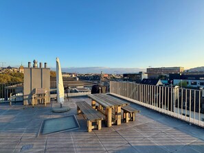 Outdoor dining - Modern apartment next to Zurich HB with roof terrace (Zürich)