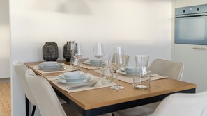 Dining - Modern apartment next to Zurich HB with roof terrace (Zürich)