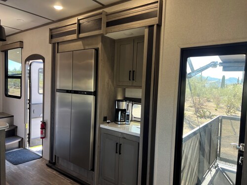 Nice 1-bedroom recreational vehicle with AC in Tucson