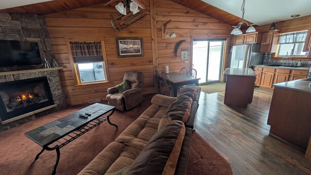 Unclassified image, 1 of 24, button - Golf, Relax, Repeat – Cabin Close to the Golf Course & Downtown EVL (Great Valley)