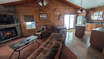 Télévision, cheminée