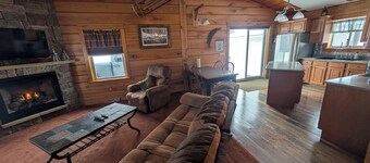 Your perfect getaway; Minutes from Holiday Valley and downtown Ellicottville