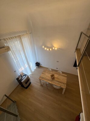 Interior - APARTMENT ON 2 LEVELS (Catania)
