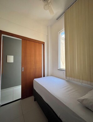 2 bedrooms, iron/ironing board, free WiFi