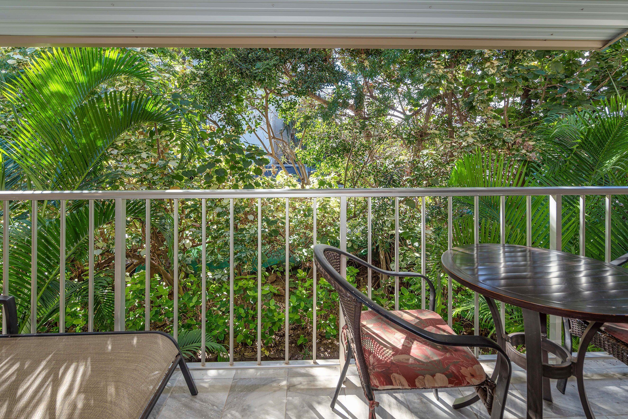 Condo, 1 King Bed with Sofa bed, Lanai, Garden View (Kihei Kai Nani 238) | Outdoor dining