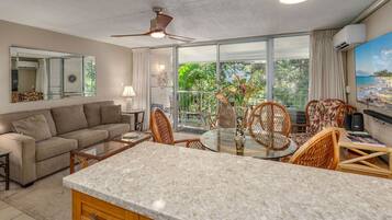 Condo, 1 King Bed with Sofa bed, Lanai, Garden View (Kihei Kai Nani 238) | Living area