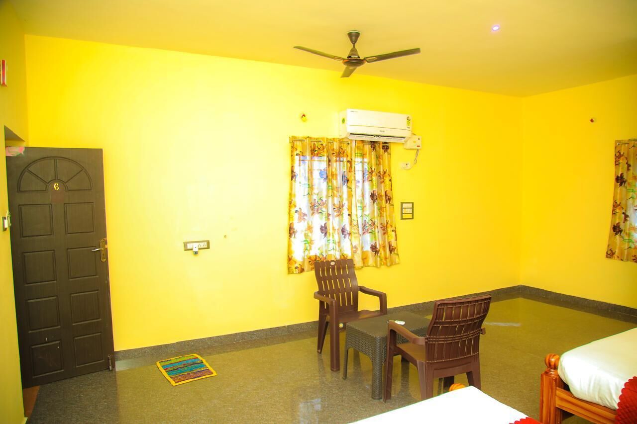 Deluxe Double Room, Multiple Beds, Non Smoking, Mountain View