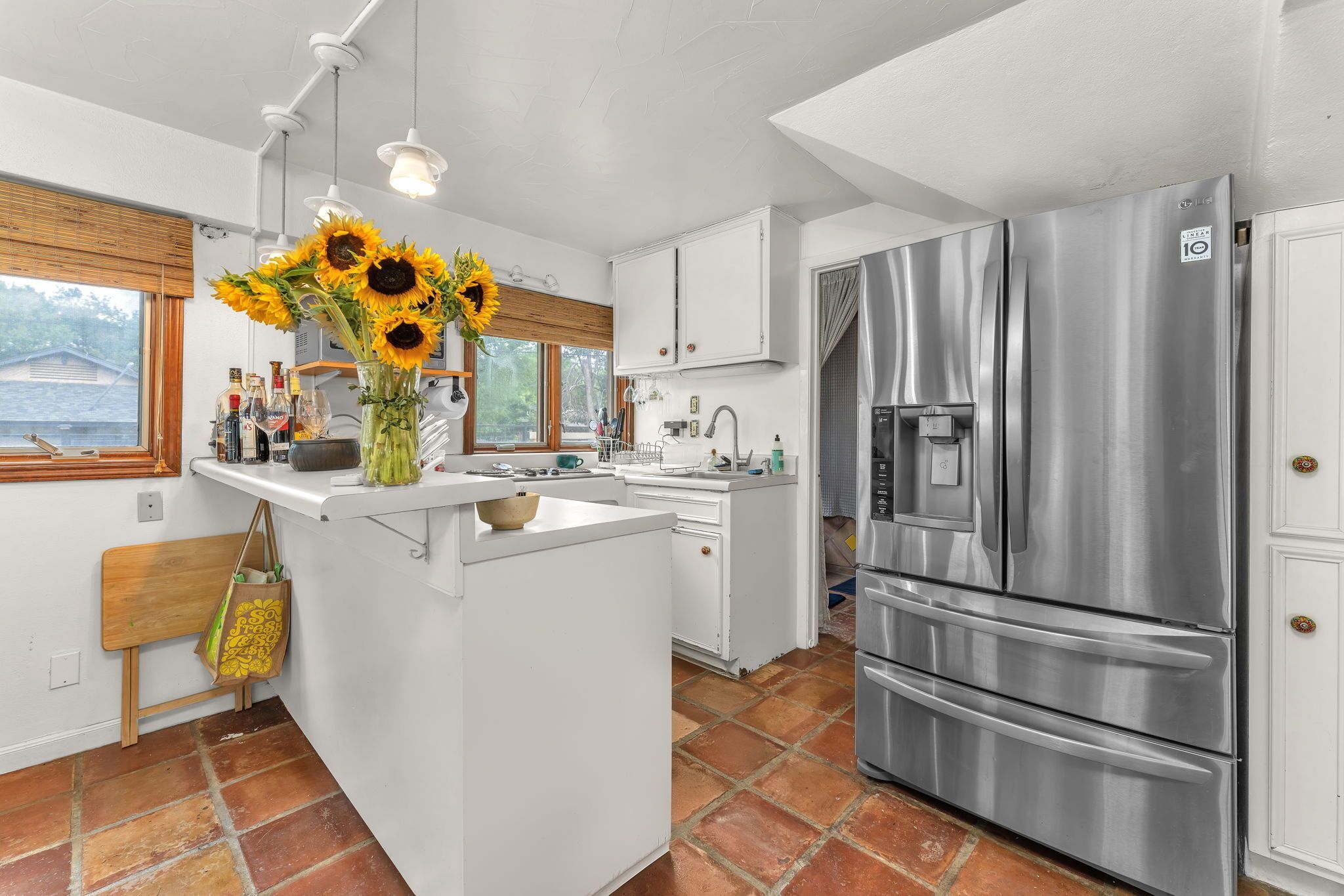 Micro-ondes, four, plaque de cuisson