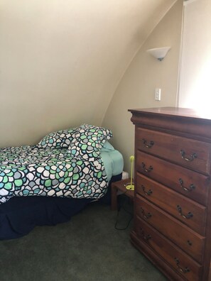 2 soverom, strykejern/-brett, wi-fi og sengetøy