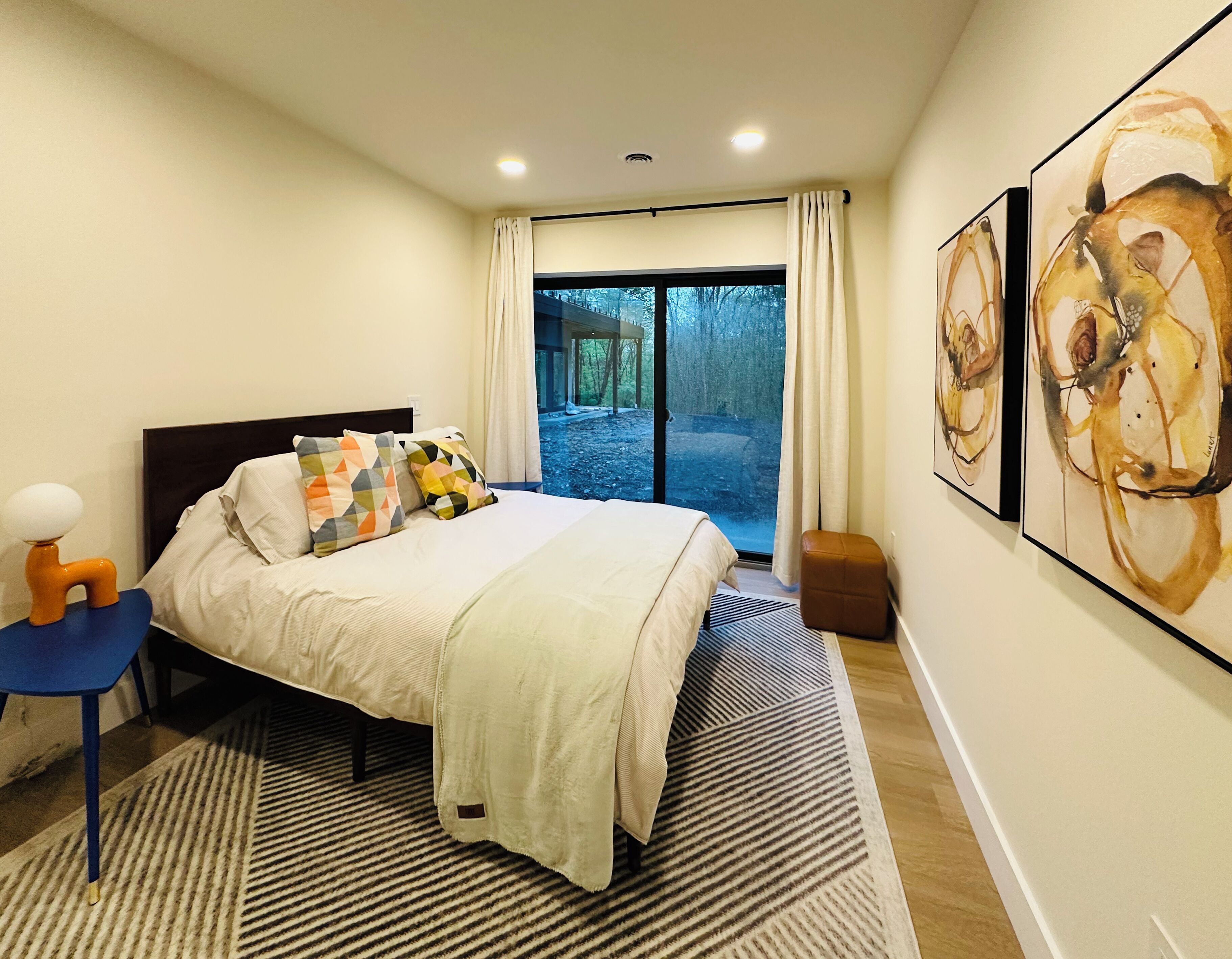 アイロン / アイロン台、WiFi、ベッドシーツ