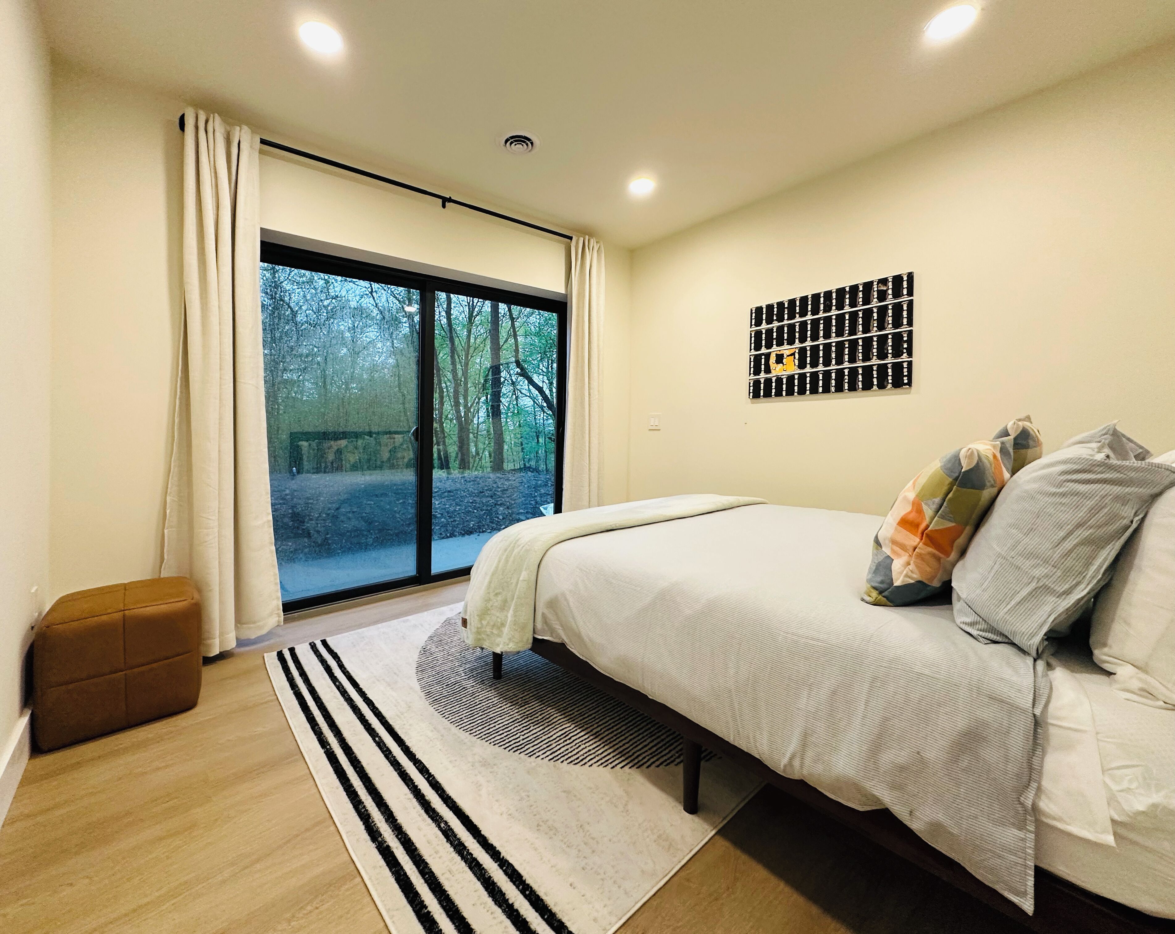 Bügeleisen/Bügelbrett, WLAN, Bettwäsche