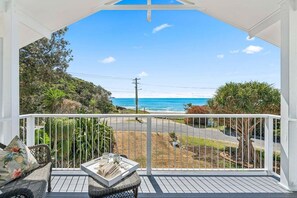 Property grounds - Miss Beachy – Stunning Beachfront Home, Pet Friendly, Amazing Views (Sapphire Beach)