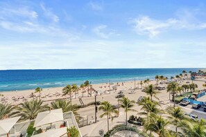 Beach nearby - 2BR Penthouse; Best W Resort Panoramic Views! (Fort Lauderdale)