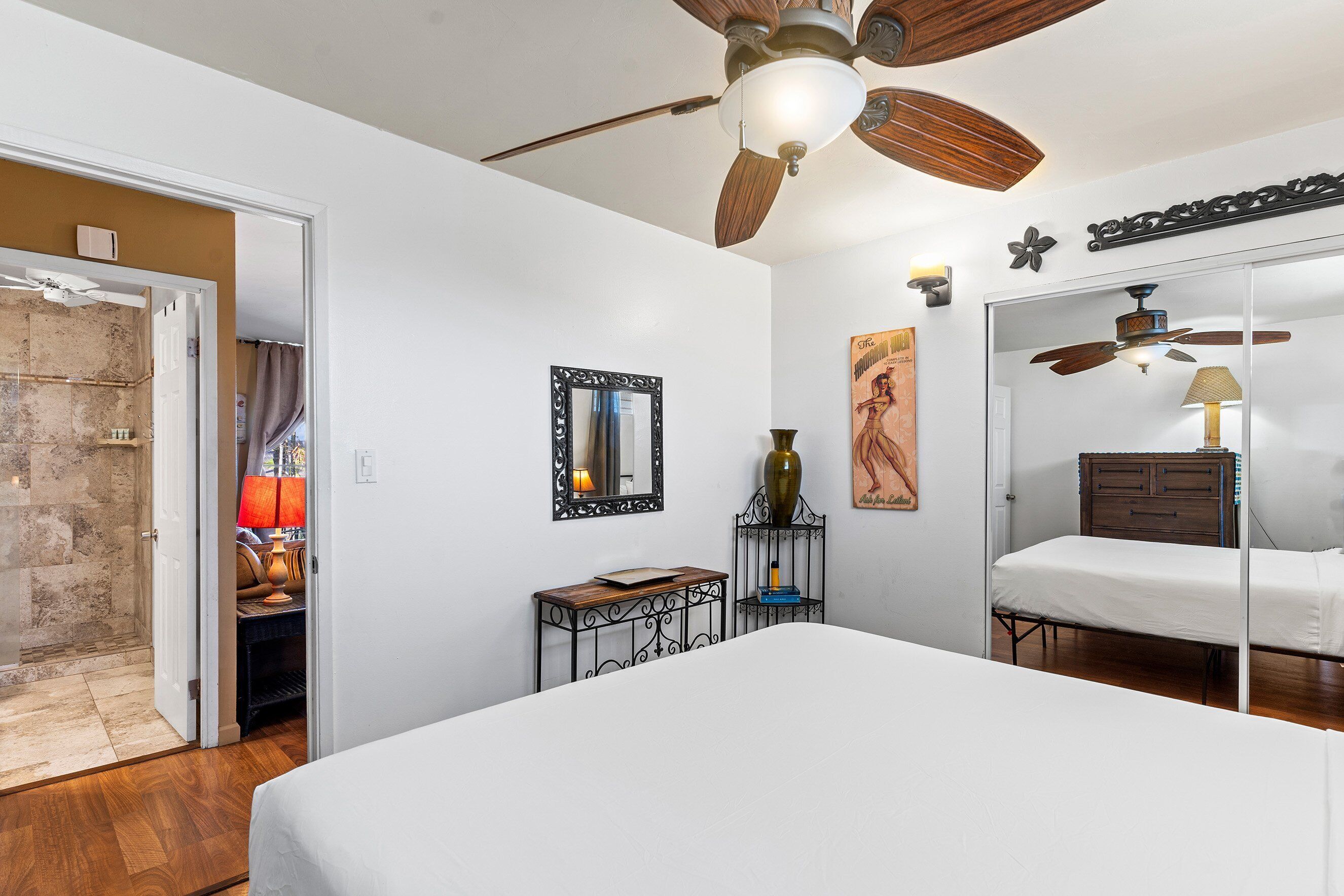 شقة - سرير ملكي مع أريكة سرير - بشرفة مسقوفة - بمنظر للمسبح (Kalama Terrace P-307) | 1 غرفة نوم وبديكورات فريدة لكل غرفة وطراز فريد لكل وحدة