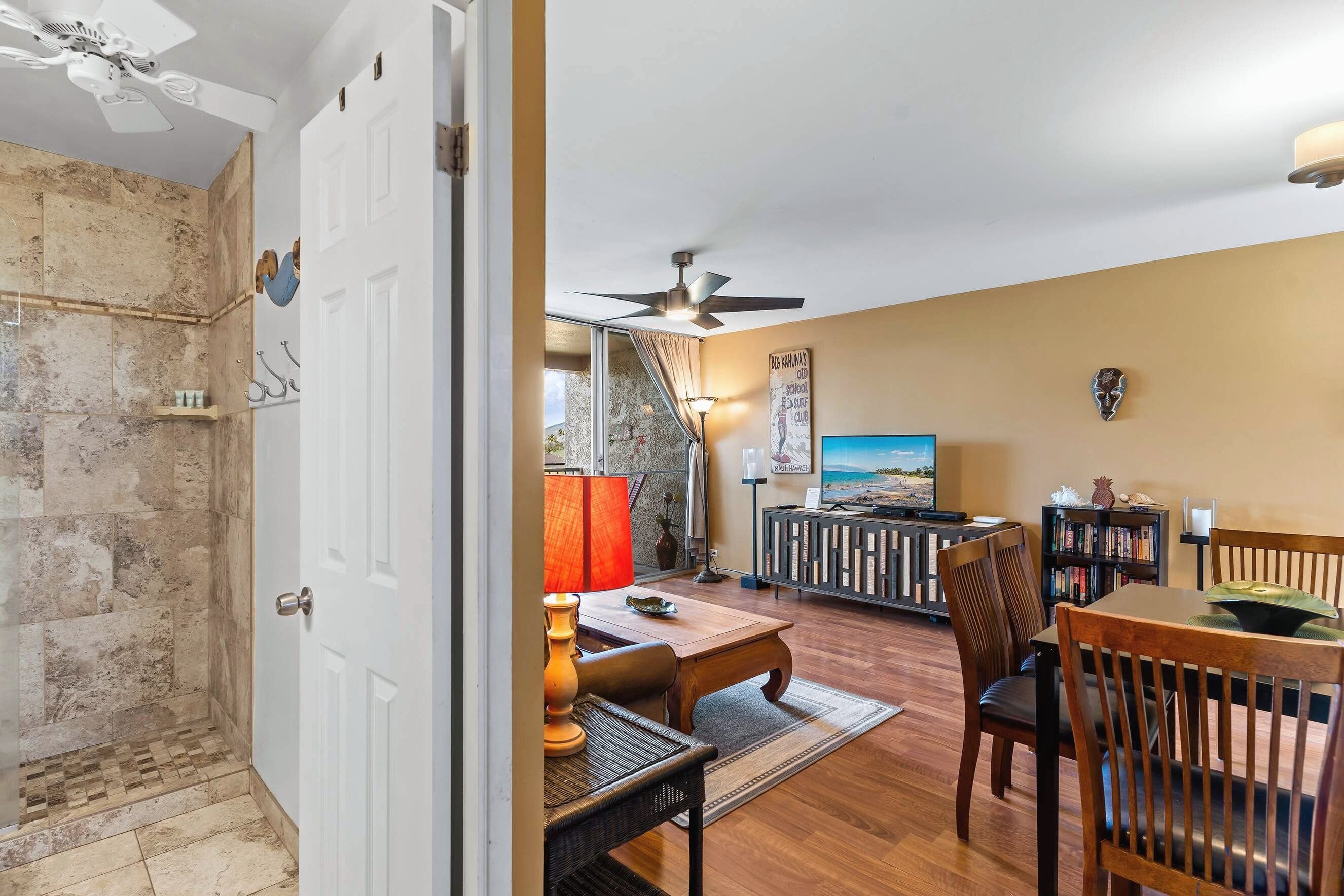 Condo, 1 King Bed with Sofa bed, Lanai, Pool View (Kalama Terrace P-307) | Interior