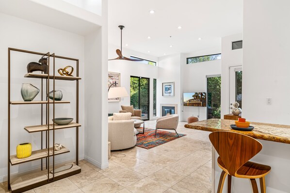 Interior - Hidden Paradise w/Two Private Suites TOT# 038530 (Palm Springs)