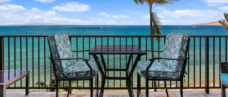 Condo, 1 King Bed, Lanai, Ocean View (Kihei Beach Condominiums 606) | Outdoor dining