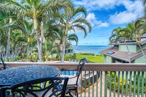 Outdoor dining - Kahana Outrigger 4B1 - Breathtaking Ocean Views, Renovated Condo, Secluded Beach (Lahaina)