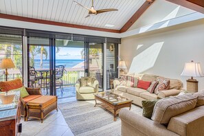 Living area - Kahana Outrigger 4B1 - Breathtaking Ocean Views, Renovated Condo, Secluded Beach (Lahaina)