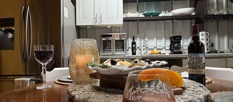 Chateau Bourbon – Luxury Whiskey Lounge Retreat
