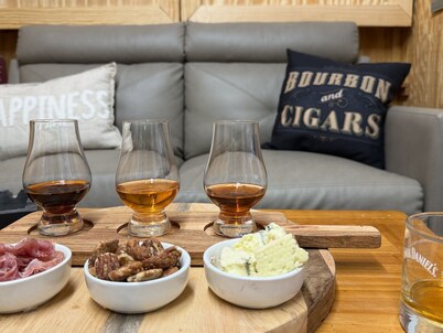 Chateau Bourbon – Luxury Whiskey Lounge Retreat