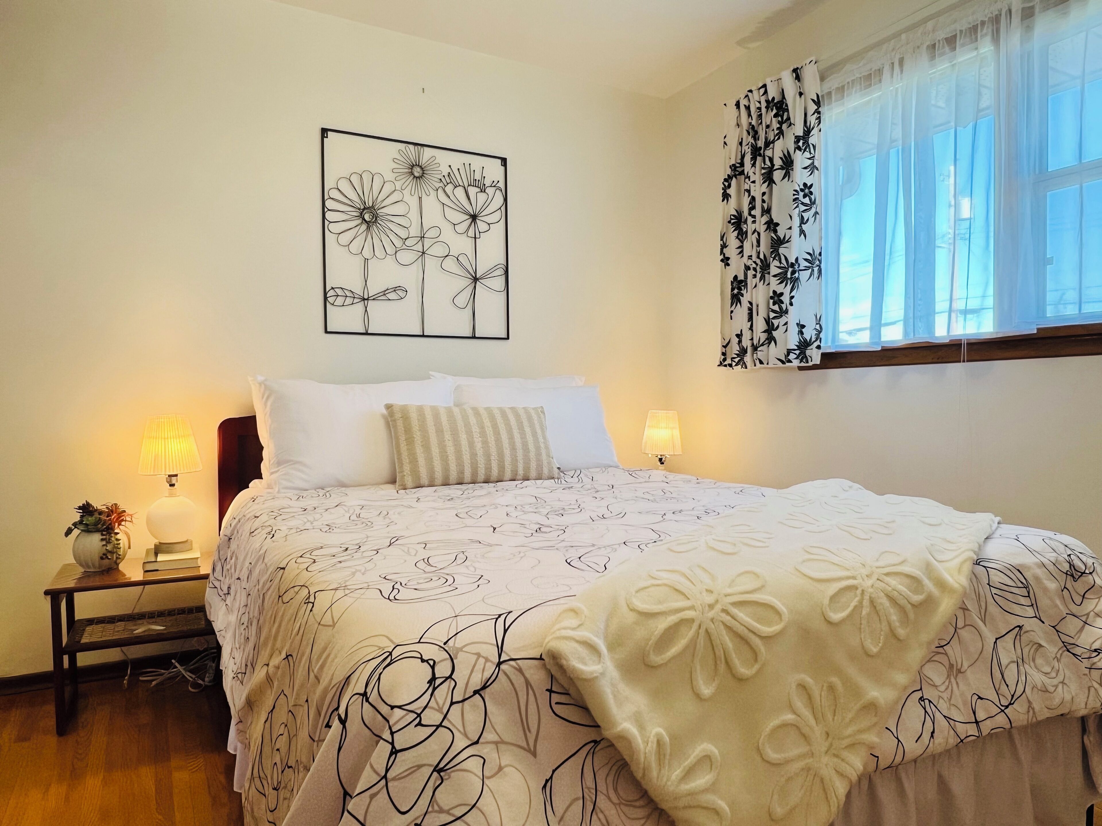 مكواة/لوح كي وواي فاي وملاءات أسرّة