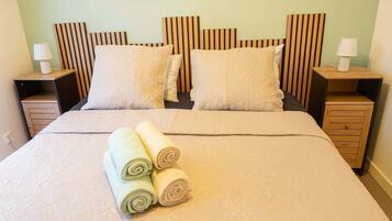 1 bedroom, iron/ironing board, travel cot, WiFi