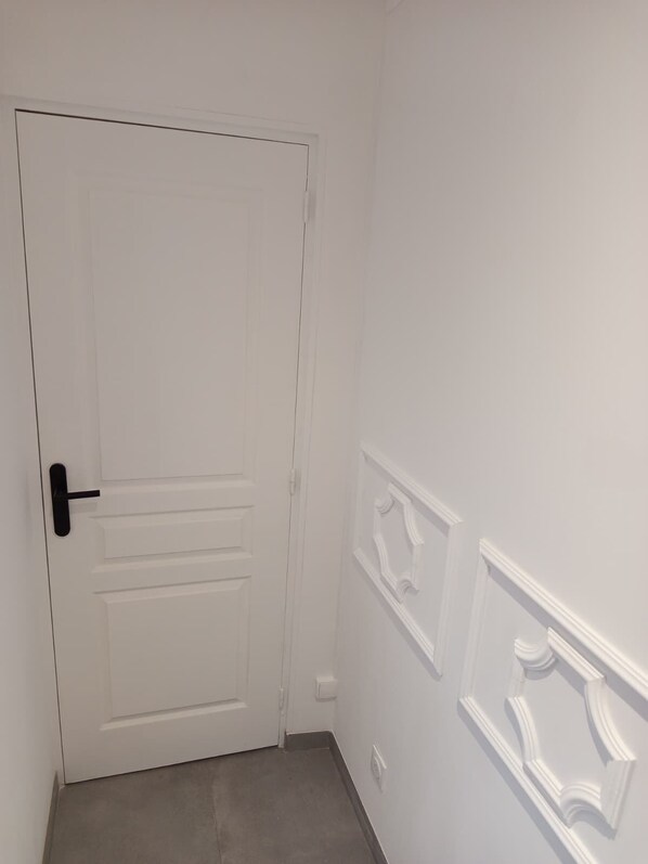 Interior - 50m to Place d'Armes. Beach/ferry/Dragon 2 min (Calais)