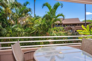 Condo, 1 Queen Bed with Sofa bed, Lanai, Garden View (Kihei Bay Vista B-102) | Outdoor dining - Located Next to Maui's Sugar Beach, Beautifully Renovated Kihei Bay Vista B-102 (Kihei)