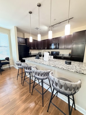 Private kitchen - Spacious 3-bedroom apartment in lovely Houston (Houston)