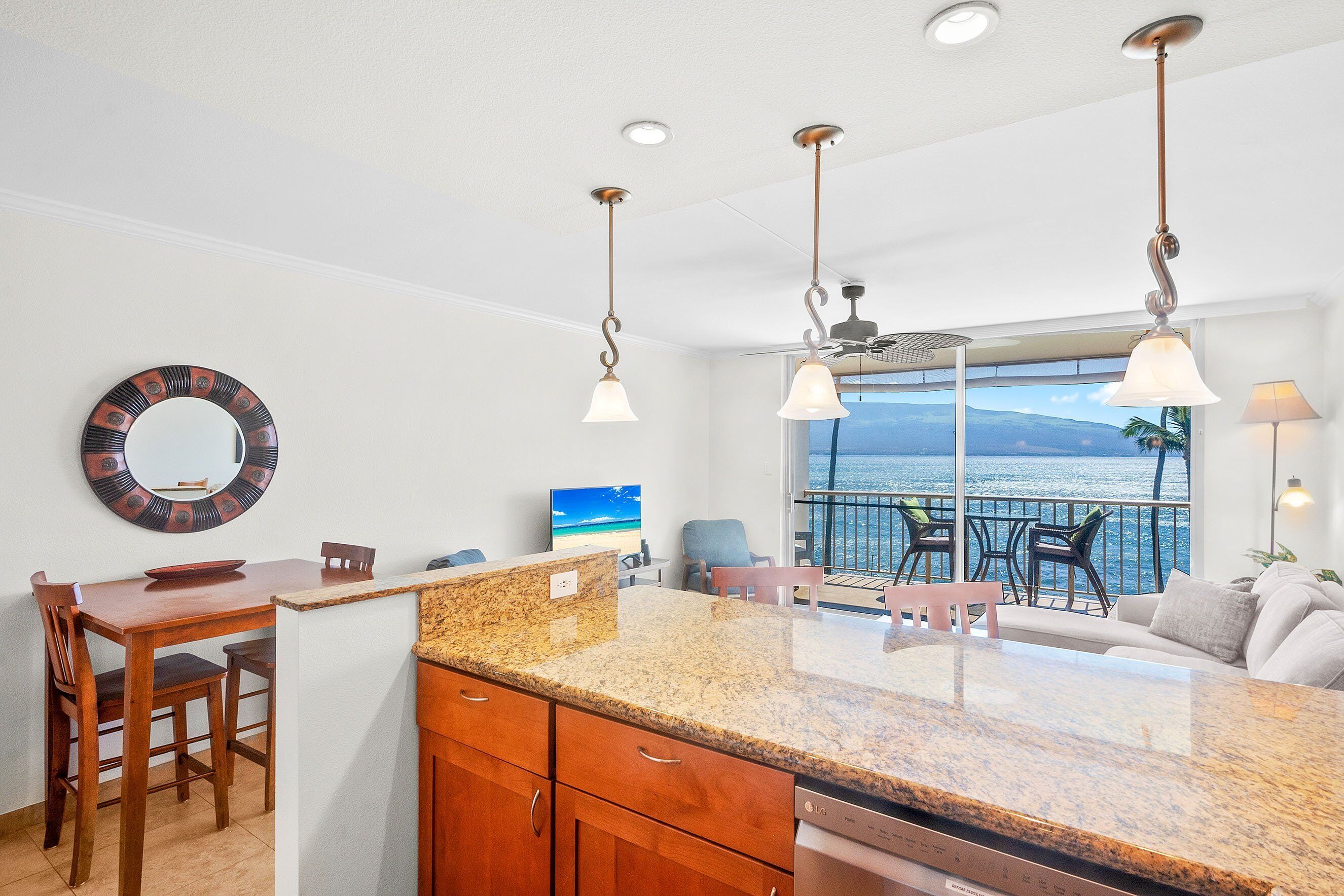 Condo, 1 Queen Bed with Sofa bed, Lanai, Ocean View (Maalaea Kai 311) | Interior