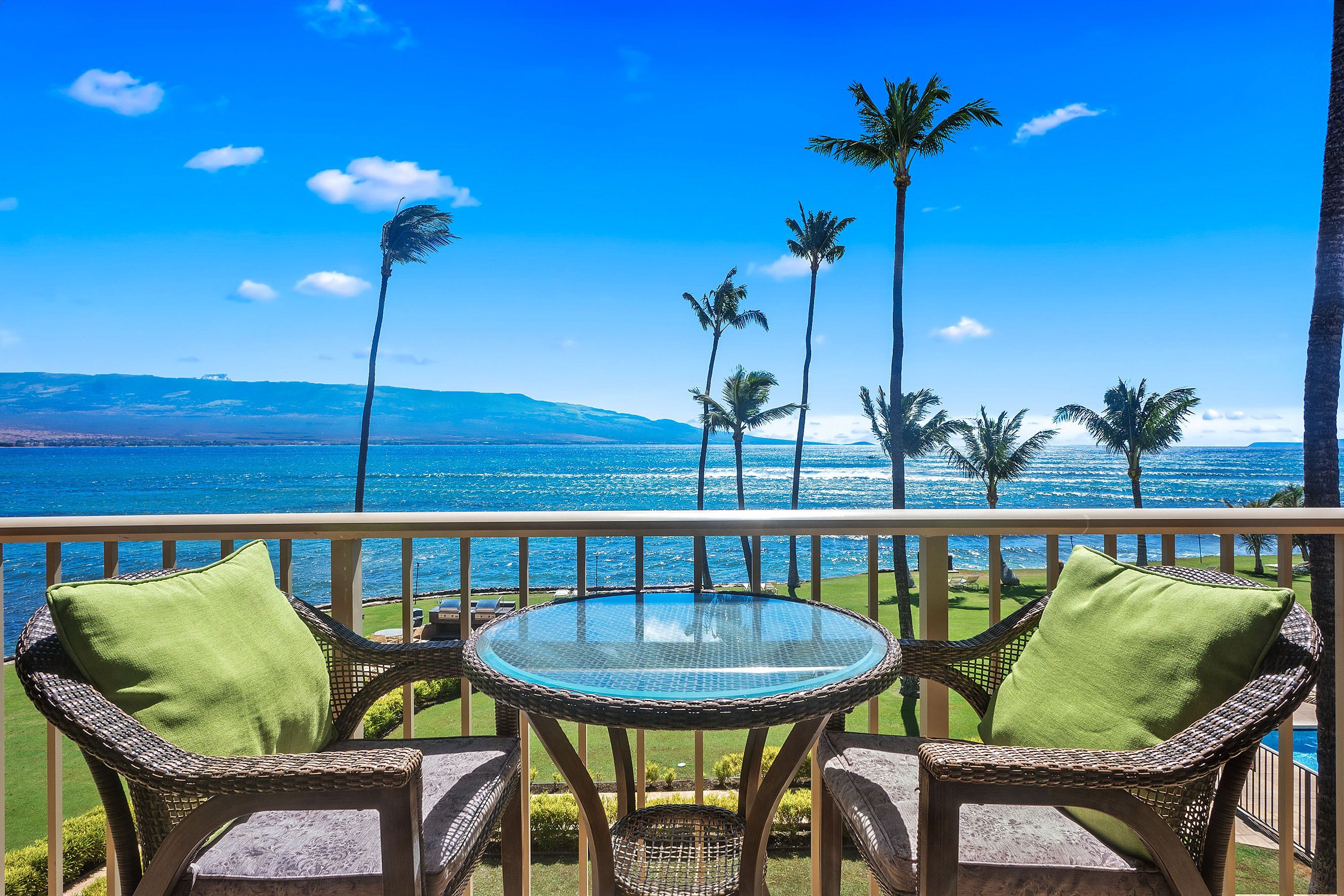 Condo, 1 Queen Bed with Sofa bed, Lanai, Ocean View (Maalaea Kai 311) | Outdoor dining